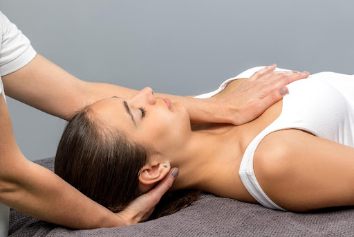 Explorando la Fisioterapia Miofascial: Más Allá del Alivio Muscular