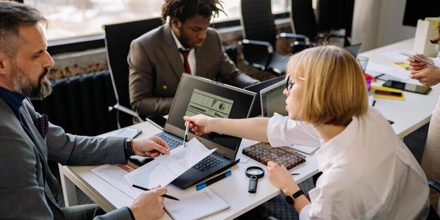 Cómo la Automatización de Procesos Puede Mejorar la Productividad para Emprendedores Digitales